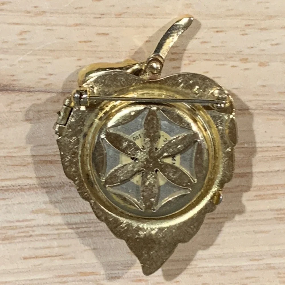 Avon Vintage Gold Tone Leaf Solid Perfume Locket Brooch‎ Pin Textured Botanical